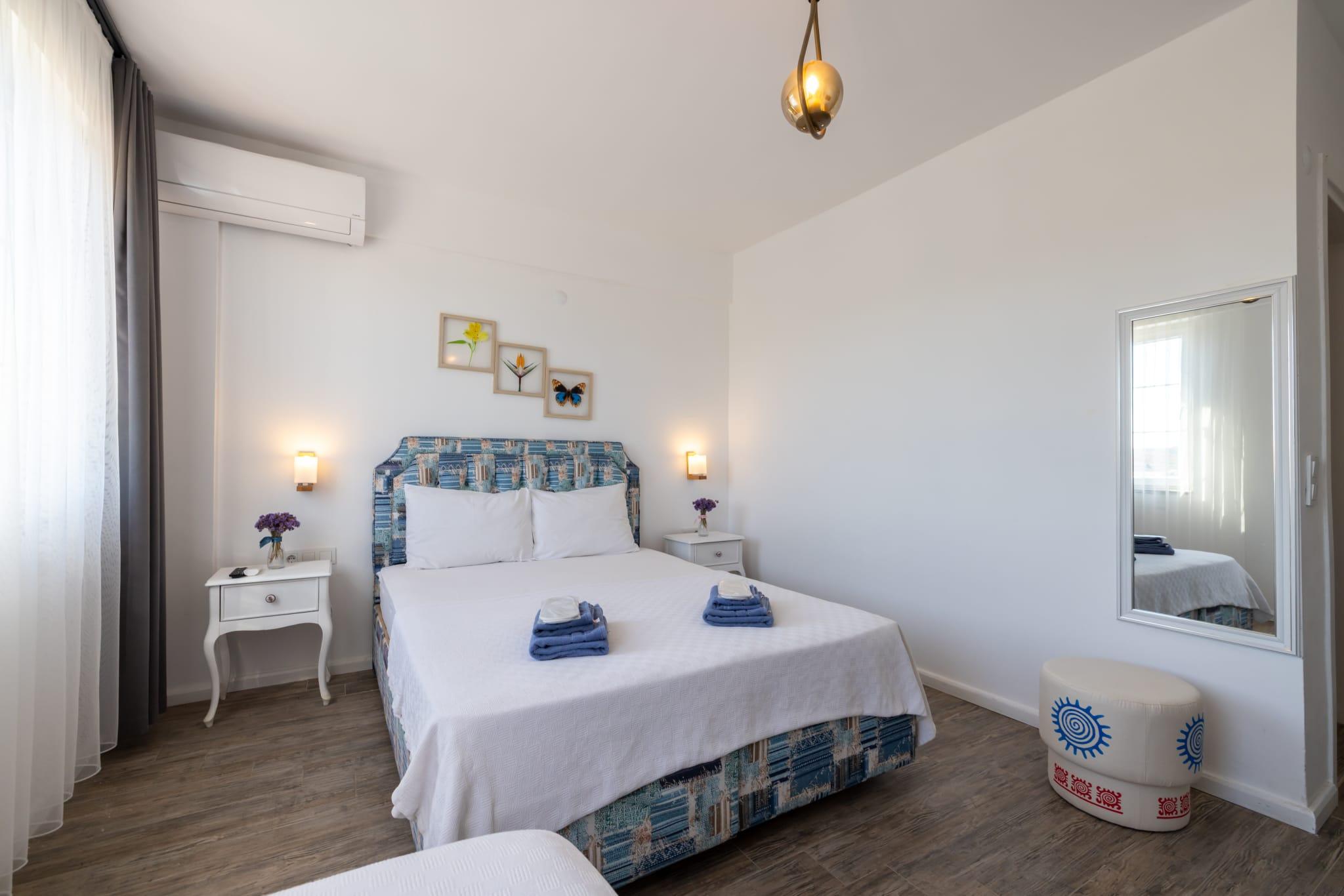 Üst Kat Standart Oda (3 Kişilik)